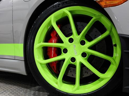 Used 2021 Porsche 718 Cayman GT4 w/ Light Design Package image 29