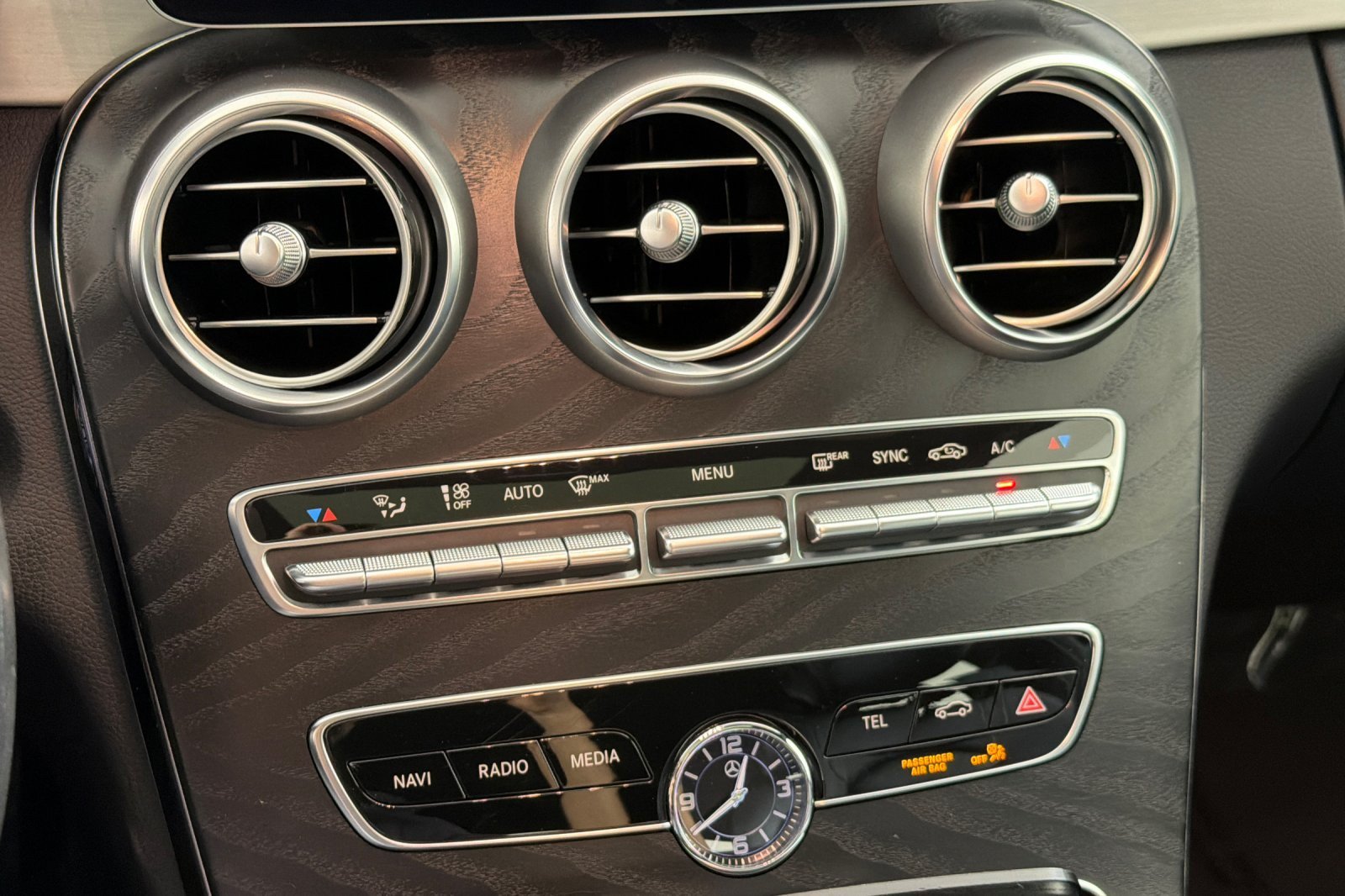 Used 2019 Mercedes-Benz C 300 Sedan image 18