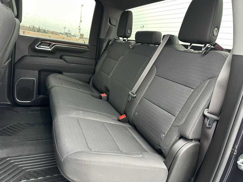 Used 2024 Chevrolet Silverado 2500 LT image 17