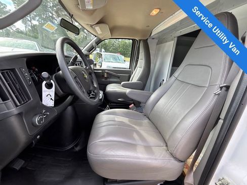 New 2025 Chevrolet Express 3500 w/ Power Convenience Package image 3