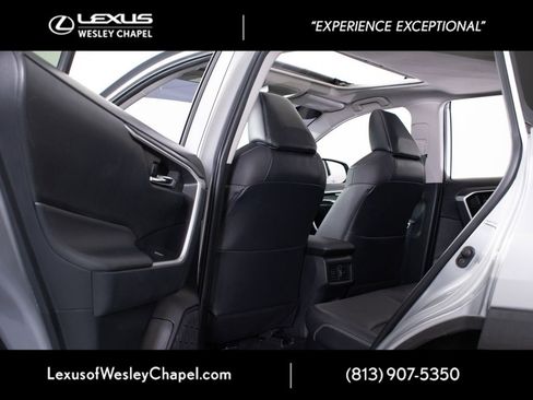 Used 2022 Toyota RAV4 XLE Premium AWD/4WD image 20