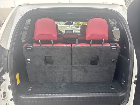 Used 2022 Lexus GX 460 Premium w/ Premium Package image 30