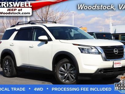 Used 2022 Nissan Pathfinder SV