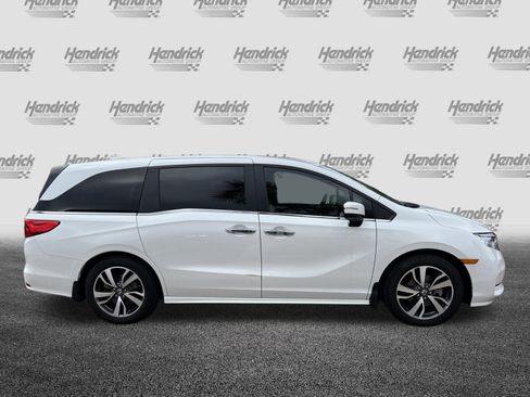 Used 2023 Honda Odyssey Touring image 11