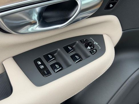 New 2026 Volvo XC90 B5 Core AWD/4WD image 10
