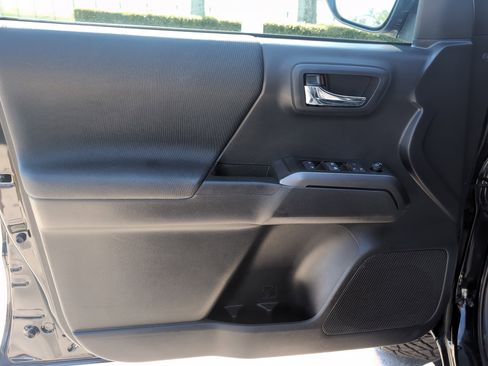 Certified 2022 Toyota Tacoma TRD Sport image 14