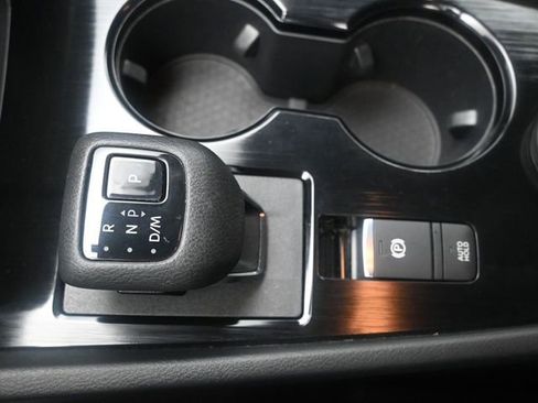 Used 2023 Nissan Rogue S image 13