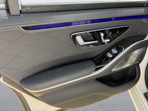 Certified 2023 Mercedes-Benz S 580 4MATIC Sedan image 11