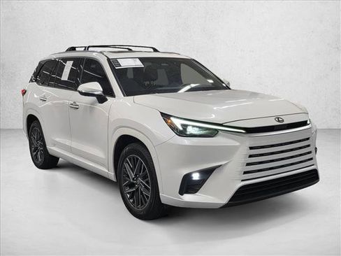 Used 2025 Lexus TX 350 AWD image 3