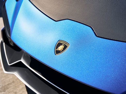 Used 2023 Lamborghini Huracan Tecnica RWD image 7