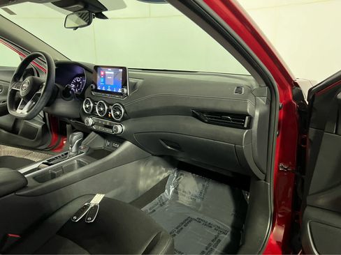 Certified 2024 Nissan Sentra SV FWD image 28