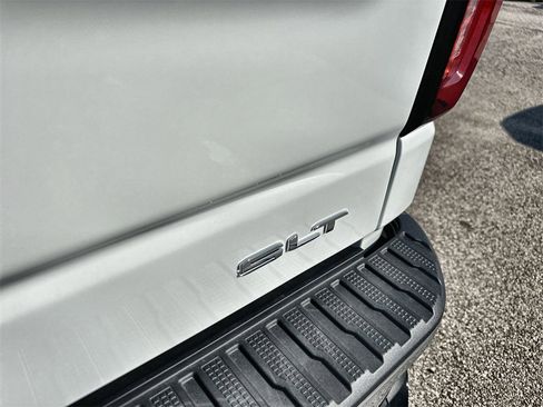 New 2026 GMC Sierra 1500 SLT image 14