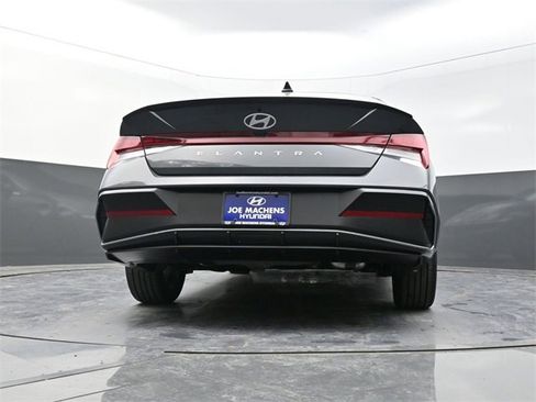 New 2026 Hyundai Elantra SEL Sport image 35