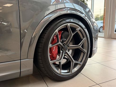 Used 2026 Audi RS Q8 performance AWD/4WD image 9