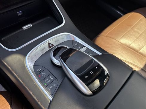 Used 2015 Mercedes-Benz S 550 4MATIC Sedan image 32