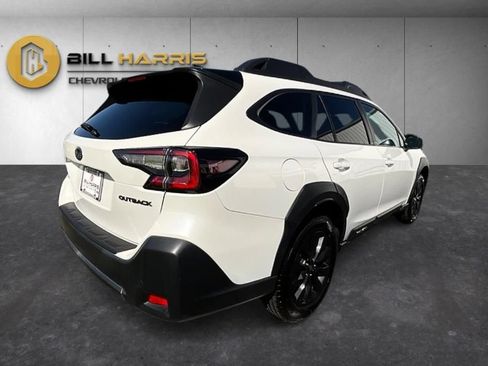 Used 2024 Subaru Outback Onyx Edition AWD/4WD image 2