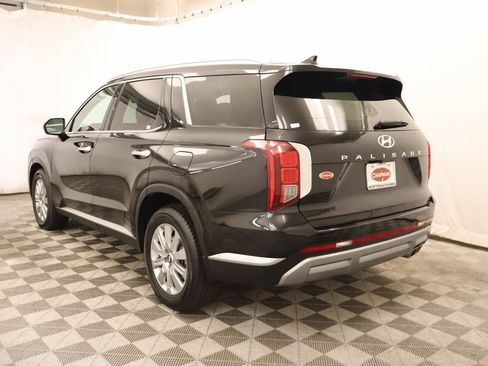 Used 2023 Hyundai Palisade SEL w/ Cargo Package FWD image 3