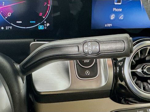 Certified 2025 Mercedes-Benz GLB 250 4MATIC image 21