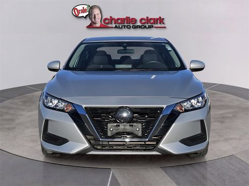 Used 2022 Nissan Sentra SV w/ All-Weather Package image 2