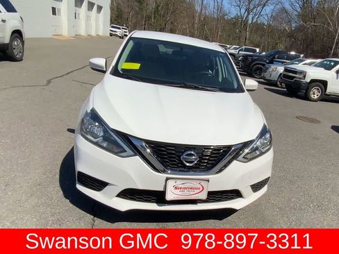 Used 2016 Nissan Sentra S FWD image 3
