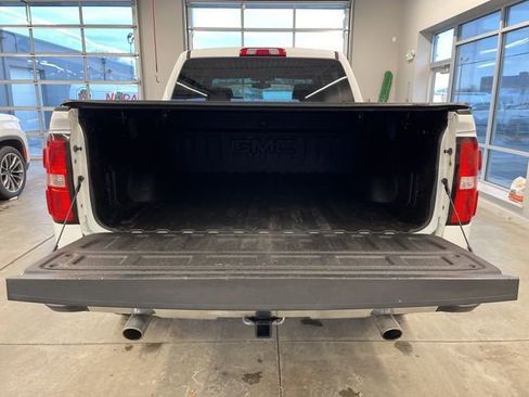 Used 2017 GMC Sierra 1500 SLE image 9