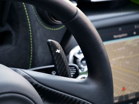 Used 2022 McLaren 765LT image 12