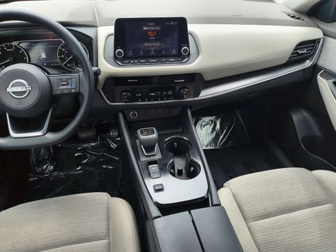 Certified 2023 Nissan Rogue SV FWD image 16