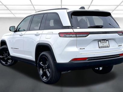 New 2025 Jeep Grand Cherokee Limited w/ Black Appearance Package
