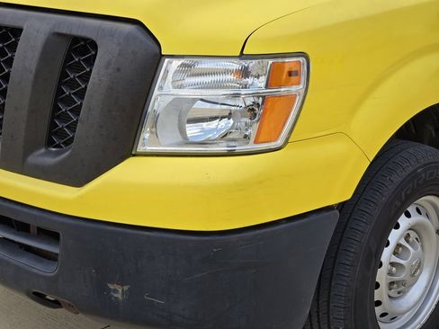 Used 2020 Nissan NV 1500 S RWD image 9
