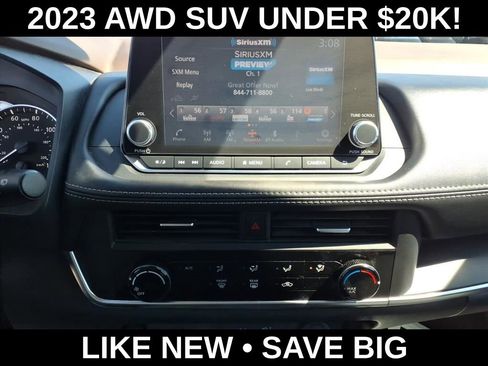 Used 2023 Nissan Rogue S image 22