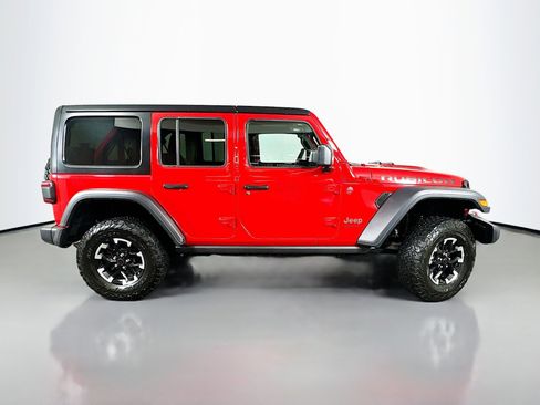 Used 2025 Jeep Wrangler Unlimited Rubicon image 8