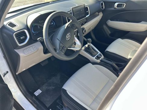 New 2026 Hyundai Venue SEL image 13