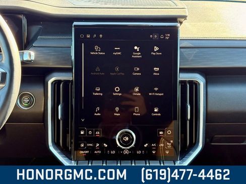 Used 2025 GMC Acadia Elevation image 30