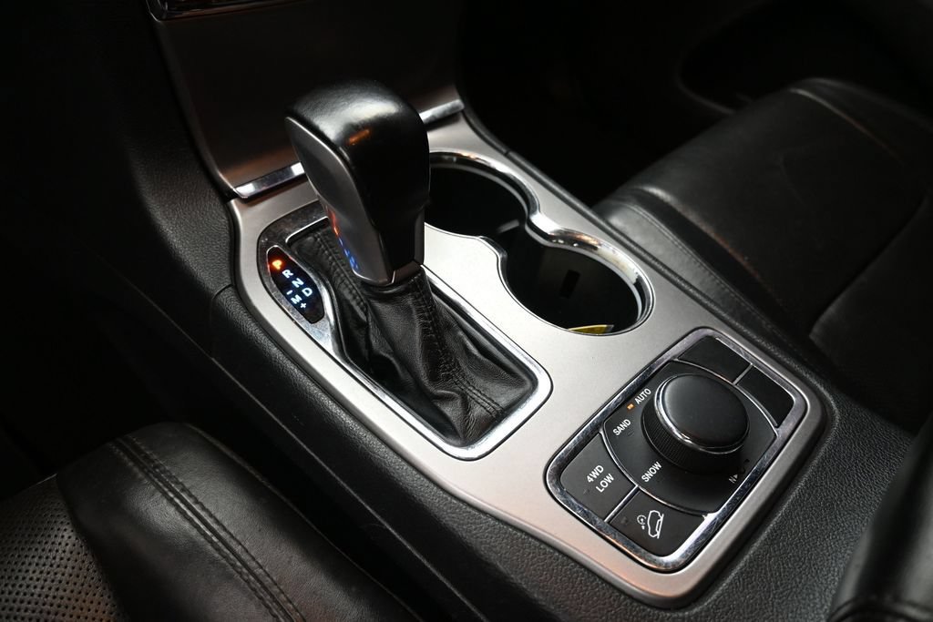 Used 2020 Jeep Grand Cherokee Limited w/ Luxury Group II AWD/4WD image 29