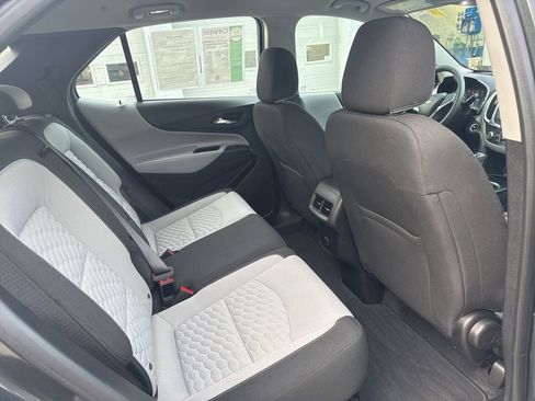 Certified 2018 Chevrolet Equinox LS FWD image 13