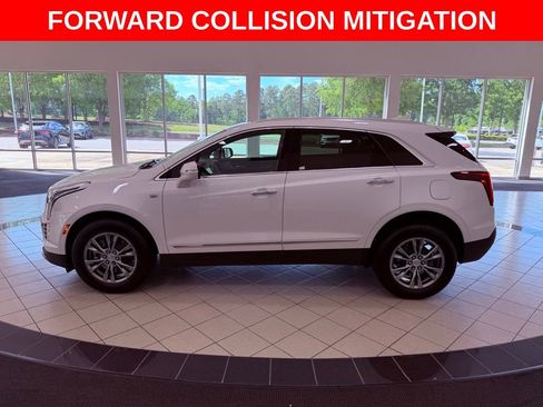 Used 2021 Cadillac XT5 Premium Luxury AWD/4WD image 4