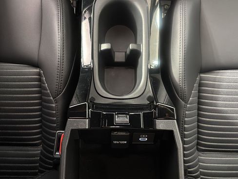 Used 2024 Toyota Corolla Cross AWD Hybrid w/ Convenience Package image 32