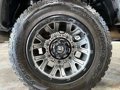 Used 2019 Ford F350 Platinum w/ Platinum Ultimate Package image 40