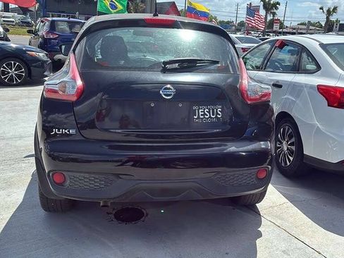 Used 2015 Nissan Juke S FWD image 2