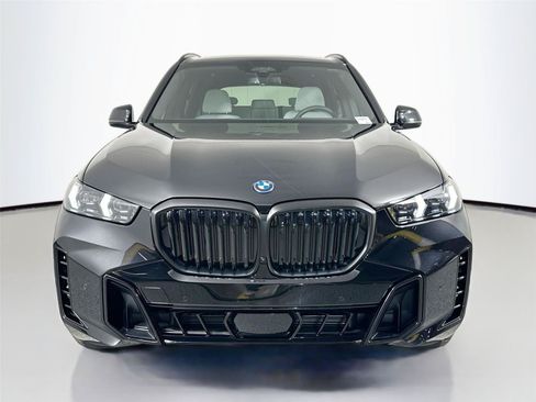 New 2026 BMW X5 xDrive50e AWD/4WD image 3