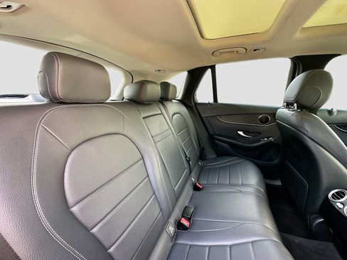 Used 2021 Mercedes-Benz GLC 300 image 44