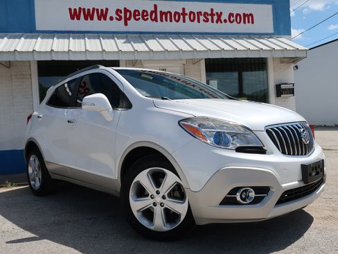 Used 2015 Buick Encore Convenience FWD image 2