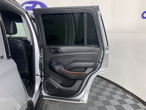 Used 2017 GMC Yukon SLE w/ SLE Value Package image 36