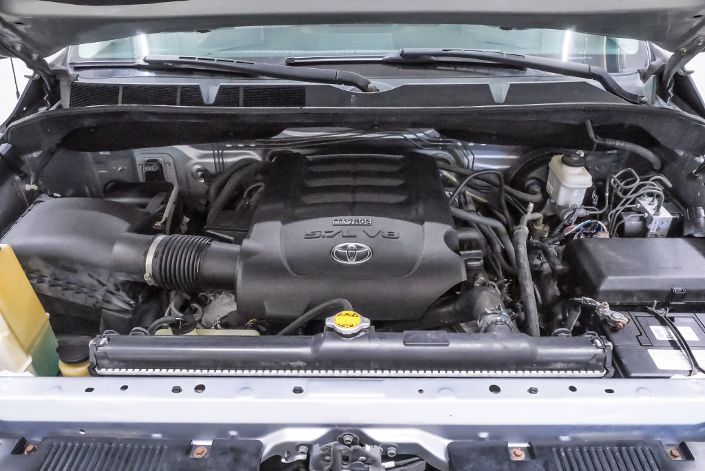Used 2017 Toyota Tundra SR5 w/ SR5 Upgrade Package RWD image 28