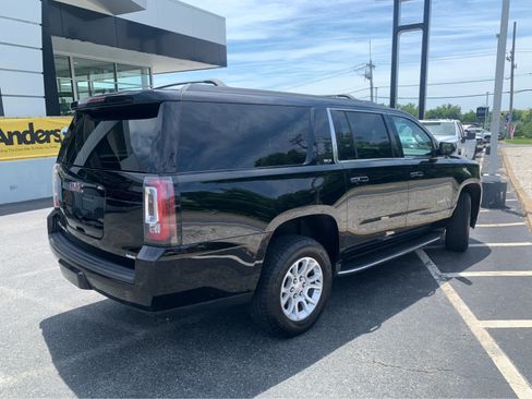 Used 2018 GMC Yukon XL SLT AWD/4WD image 8