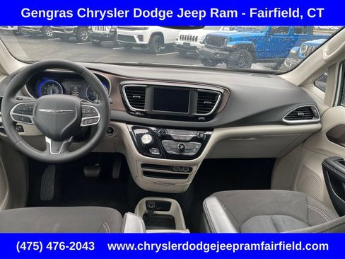 Certified 2024 Chrysler Voyager LX FWD image 58