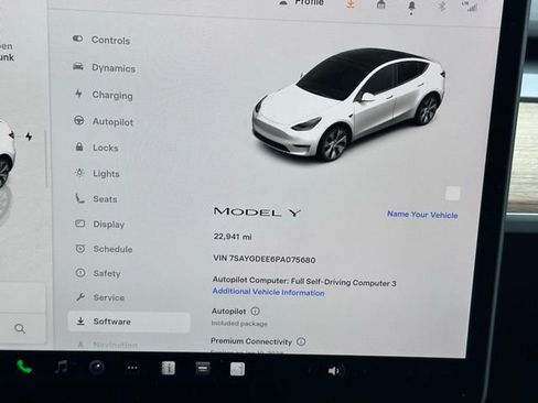 Used 2023 Tesla Model Y Long Range image 23
