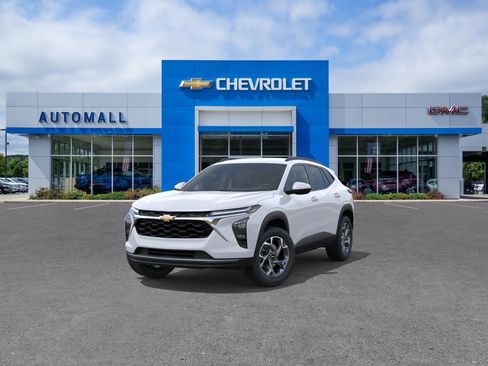 New 2026 Chevrolet Trax LT w/ LT Convenience Package FWD image 8