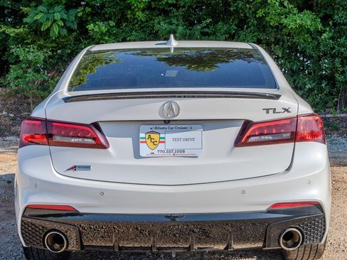 Used 2018 Acura TLX V6 w/ Technology & A-SPEC Pkg FWD image 4