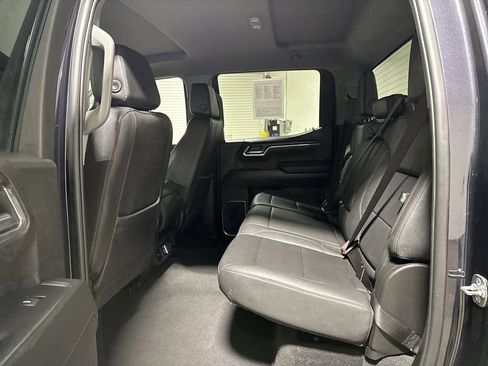 Used 2025 GMC Sierra 1500 SLT AWD/4WD image 23